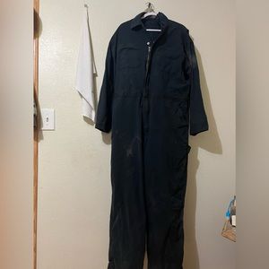 it is a garment that I do not use it is size xl in blue color